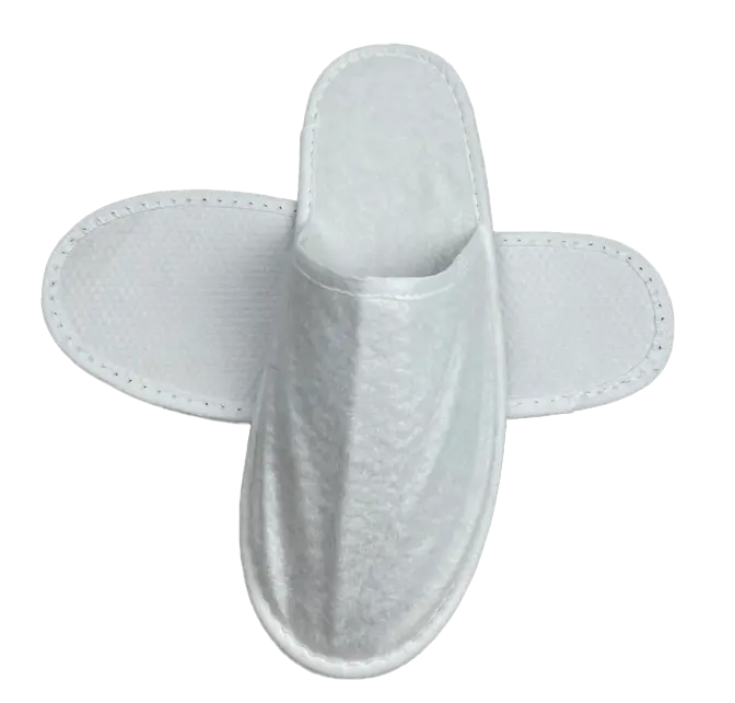 Zapatilla cerrada POLYCOTTON suela 0,3 cm. 250 Uds